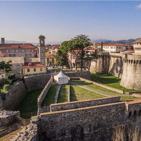 Rossodisera Sarzana Luaran gambar